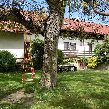 Ubytovani V Ceskem Raji Hotel Holín Екстериор снимка