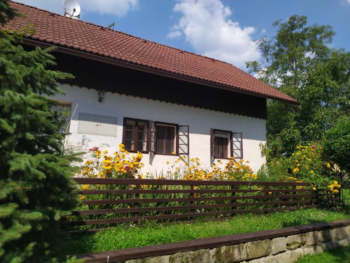 Ubytovani V Ceskem Raji Hotel Holín Екстериор снимка