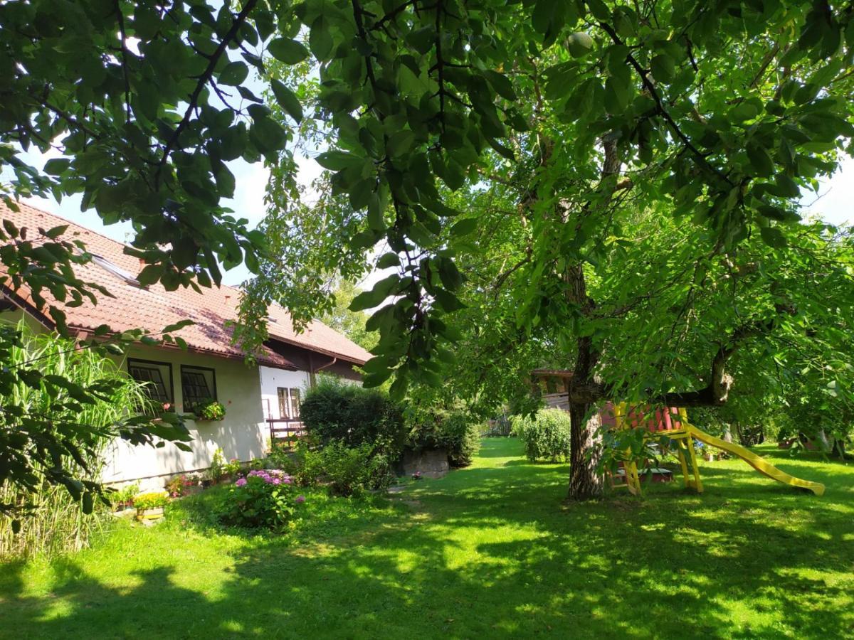 Ubytovani V Ceskem Raji Hotel Holín Екстериор снимка