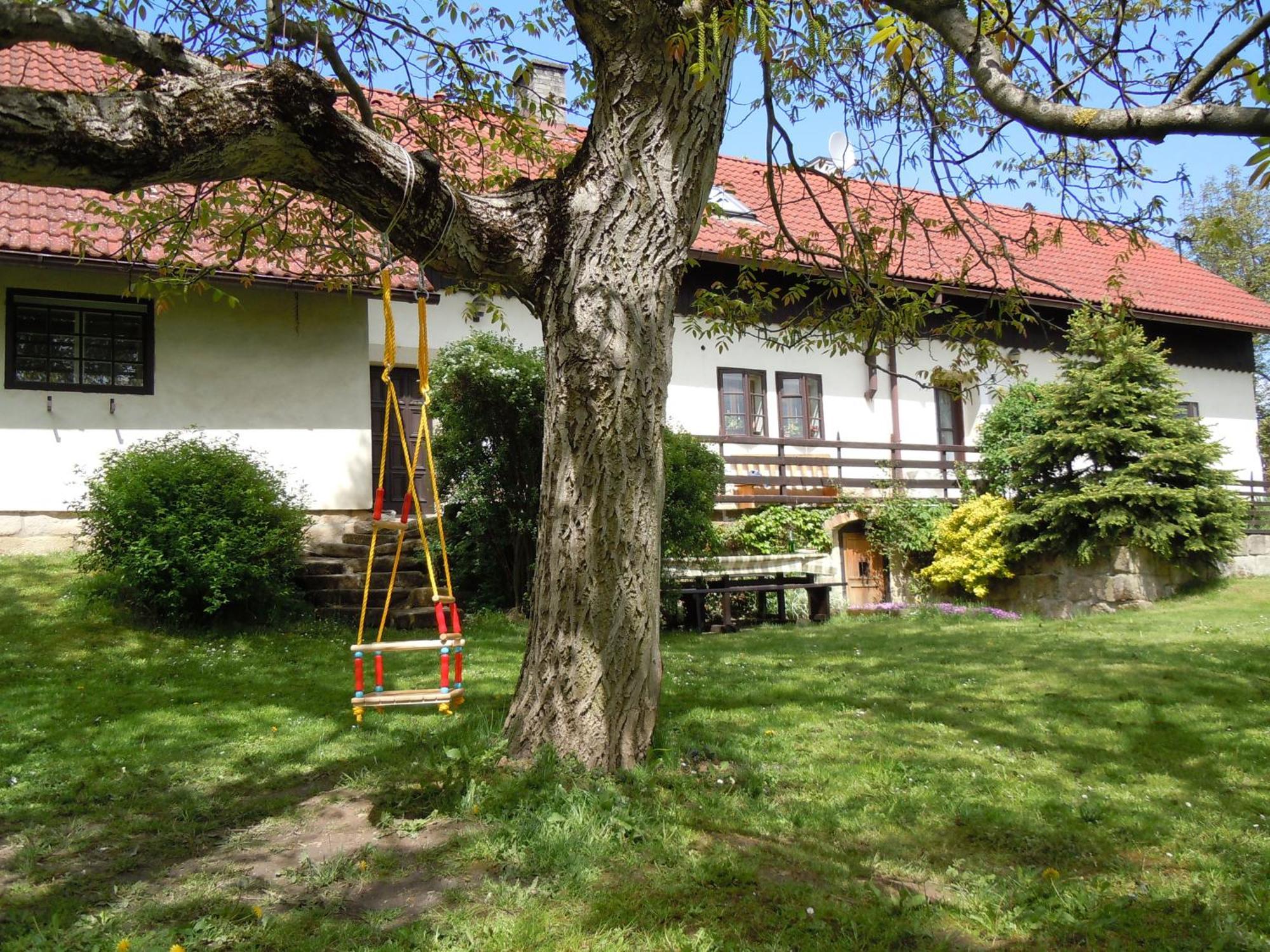 Ubytovani V Ceskem Raji Hotel Holín Екстериор снимка